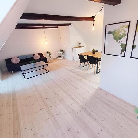 Beautiful 2 Bedroom Apartment Center Of City Раннерс Экстерьер фото