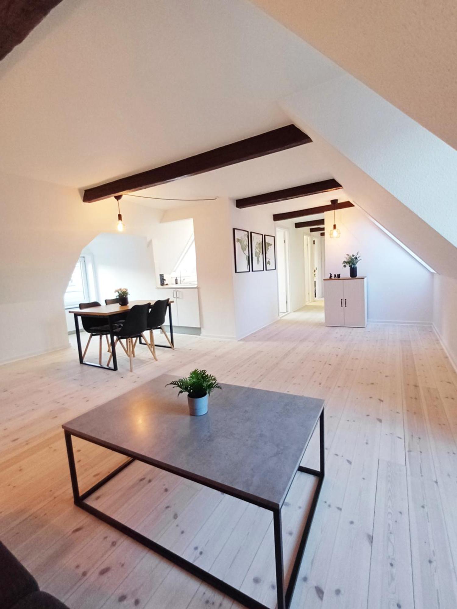 Beautiful 2 Bedroom Apartment Center Of City Раннерс Экстерьер фото